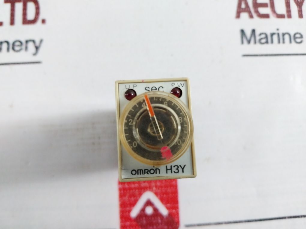 Omron H3Y-2 Timer 0-10 Sec 100Vac