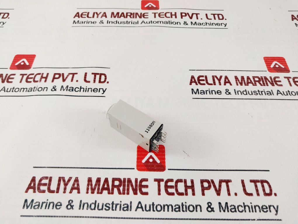 Lot Of 2X Omron H3Y-2 Timer Relay 0-30 Sec 50/60 Hz