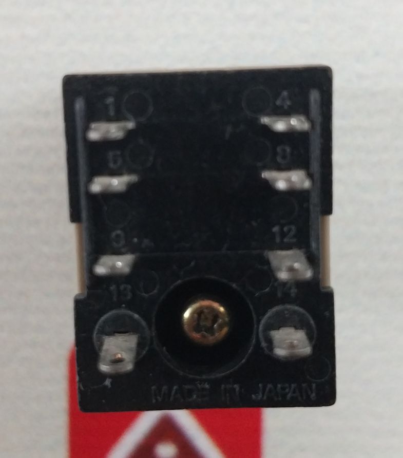 Omron H3Y-2 Time Relay 0-60 Sec 220Vac 50/60Hz