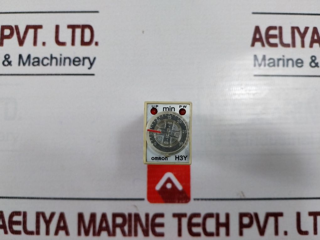 Omron H3Y Timer 250Vac