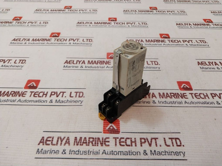 Omron H3Y-2 Timer Relay With Base 5A 24Vdc