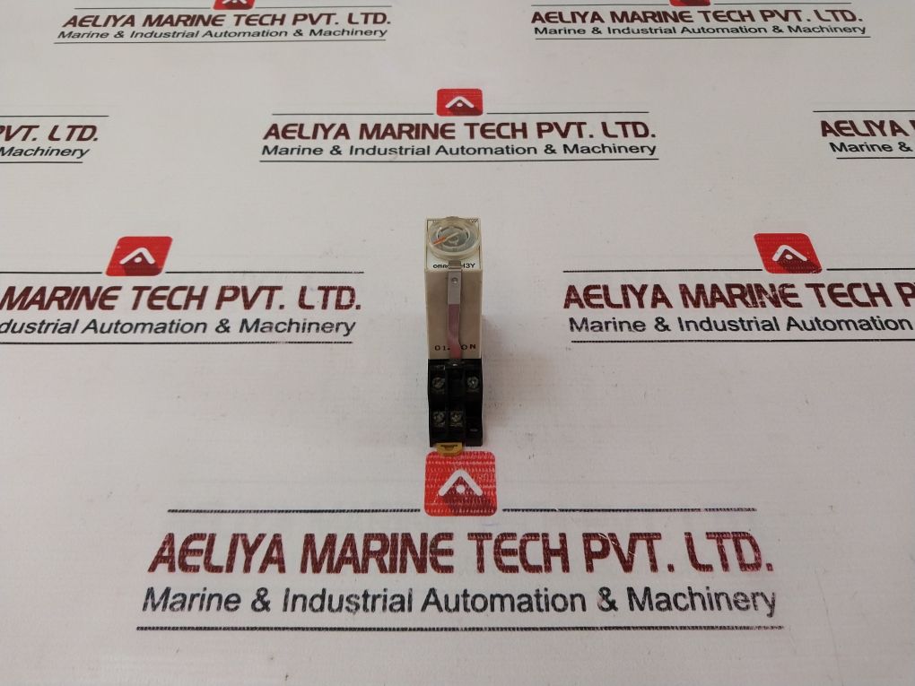 Omron H3Y-2 Timer Relay With Base 7A 250V 0-30 Sec