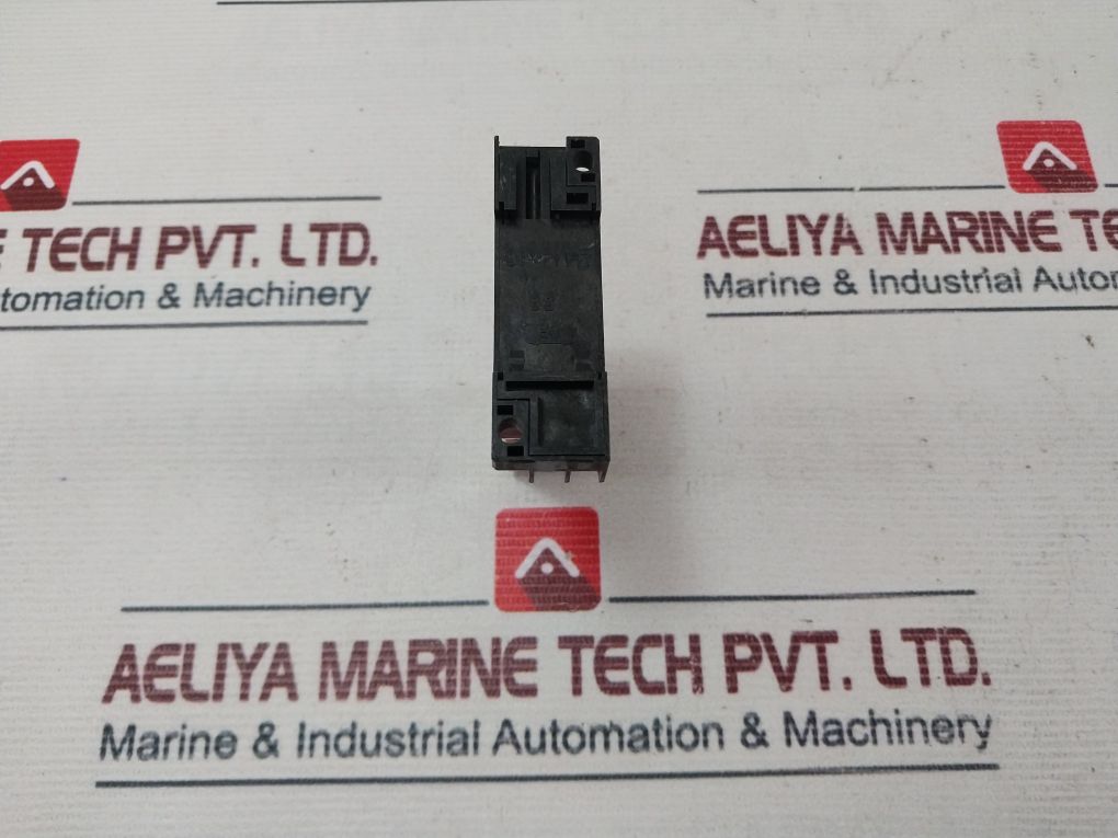 Omron H3Y-2 Timer Relay With Base