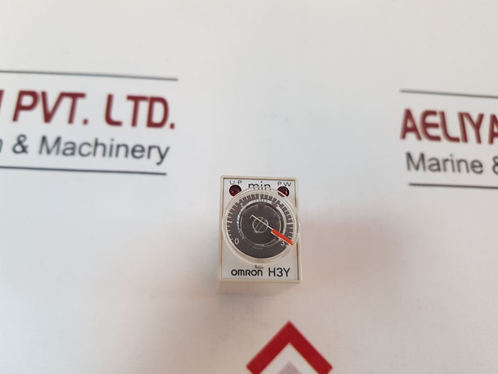 Omron H3Y-4 Timer 0-3 Min