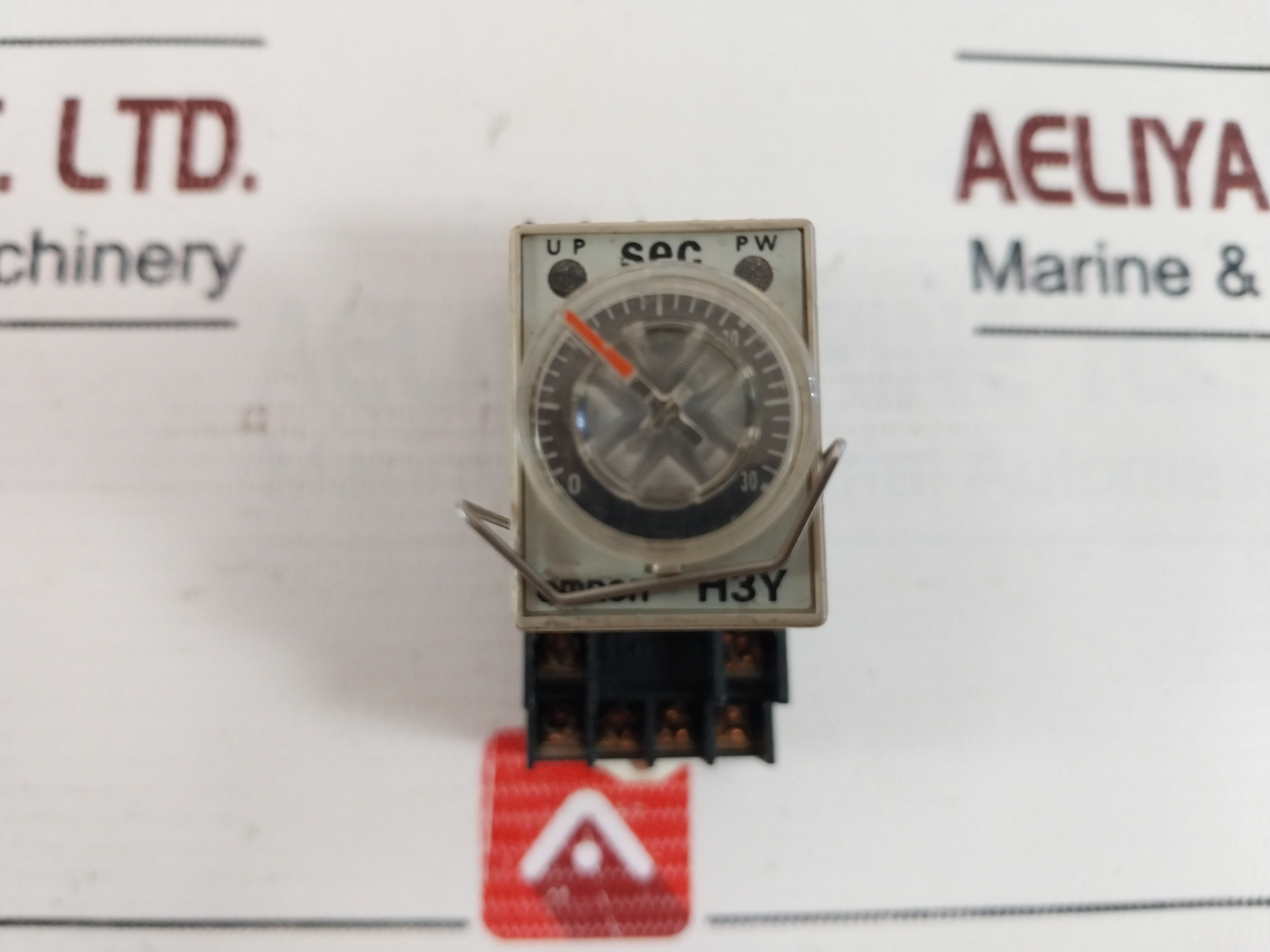 Omron H3Y-4- Timer 3A 250 Vac