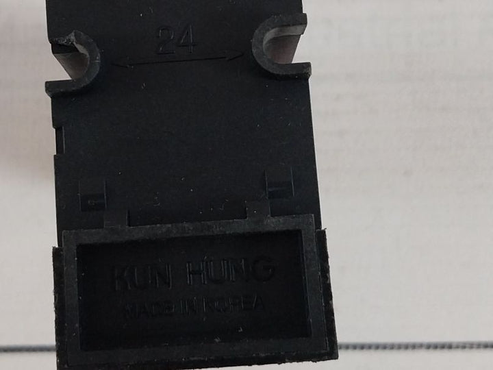 Omron H3Y-4- Timer 3A 250 Vac