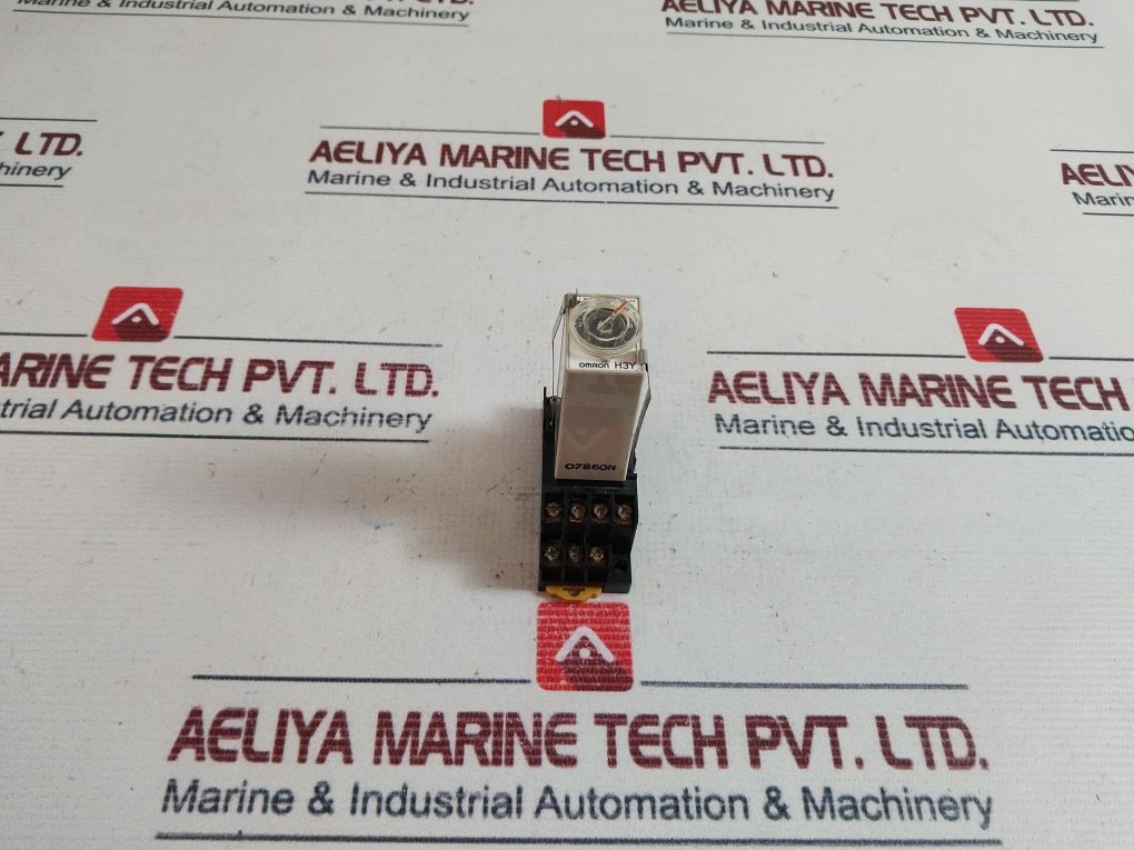 Omron H3Y-4- Timer With Base
