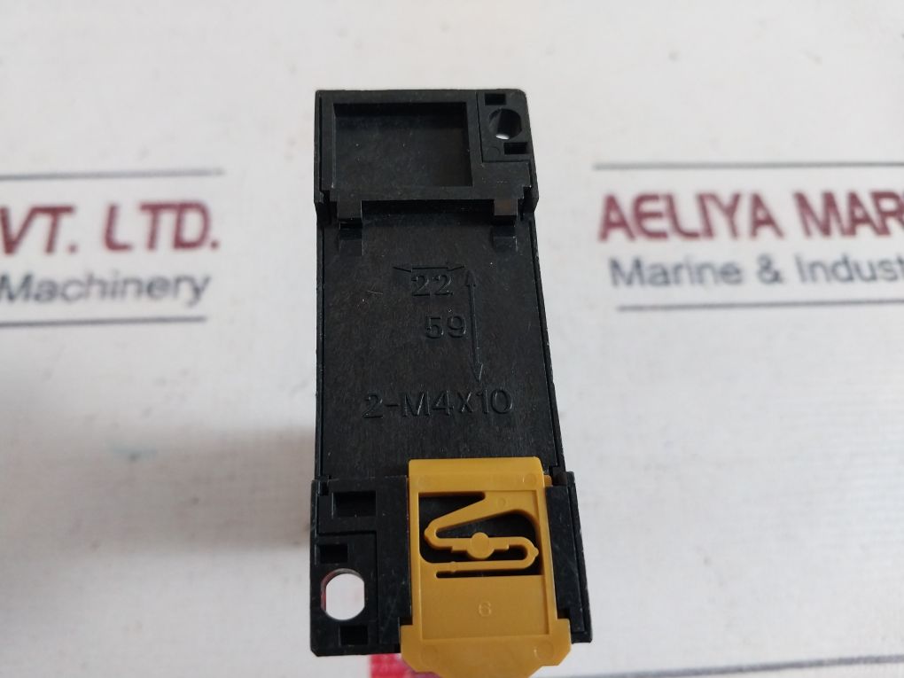 Omron H3Y-4- Timer With Base