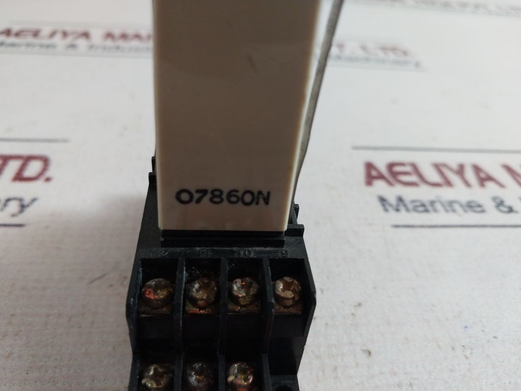 Omron H3Y-4- Timer With Base
