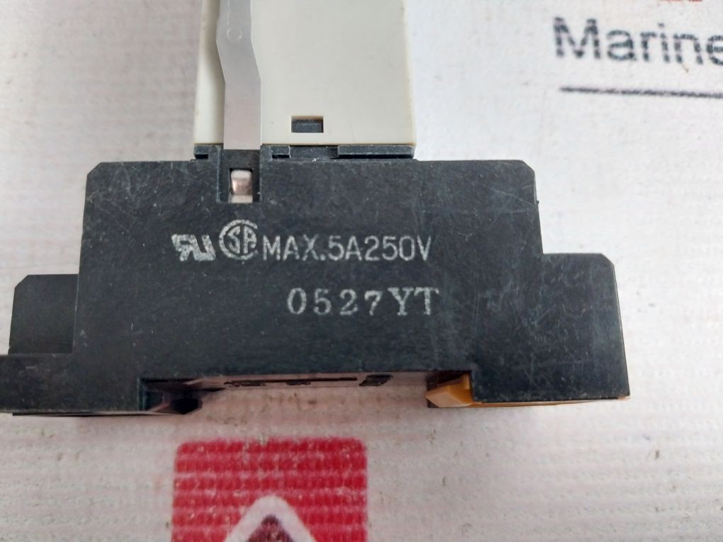 Omron H3Y-4- Timer With Base