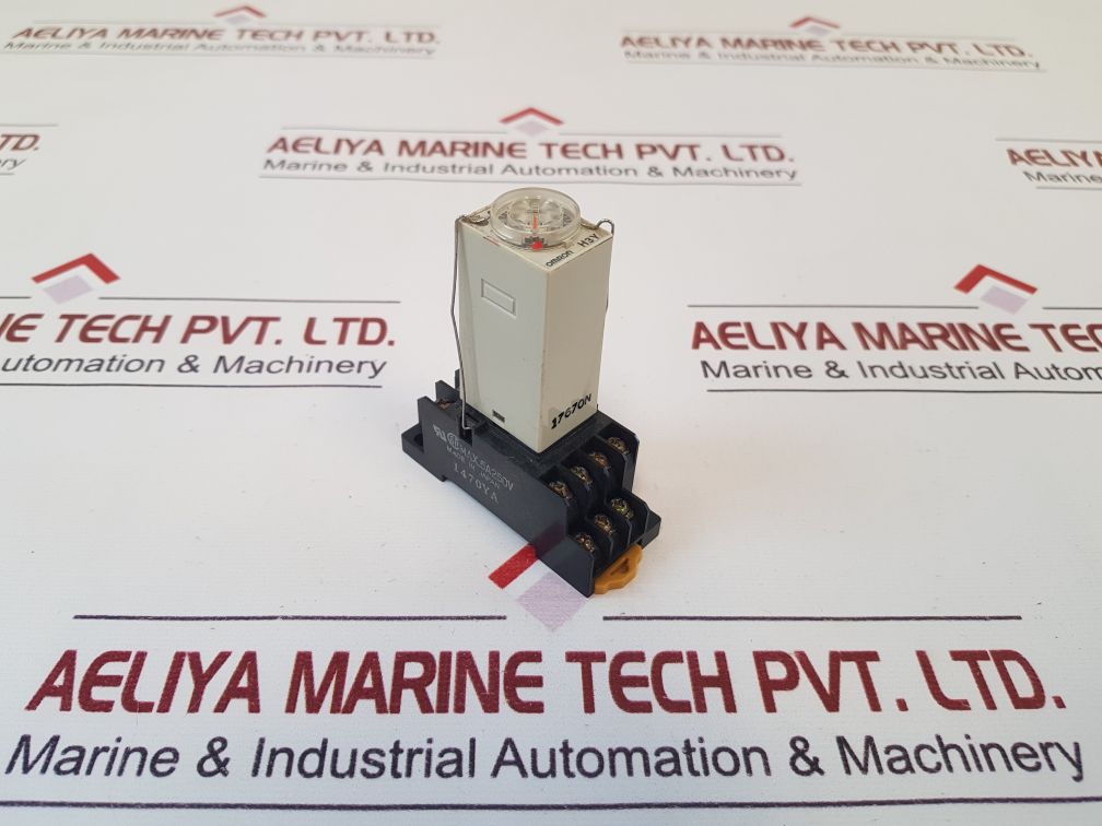 Omron H3Y-4 Timer 0 To 5 Sec