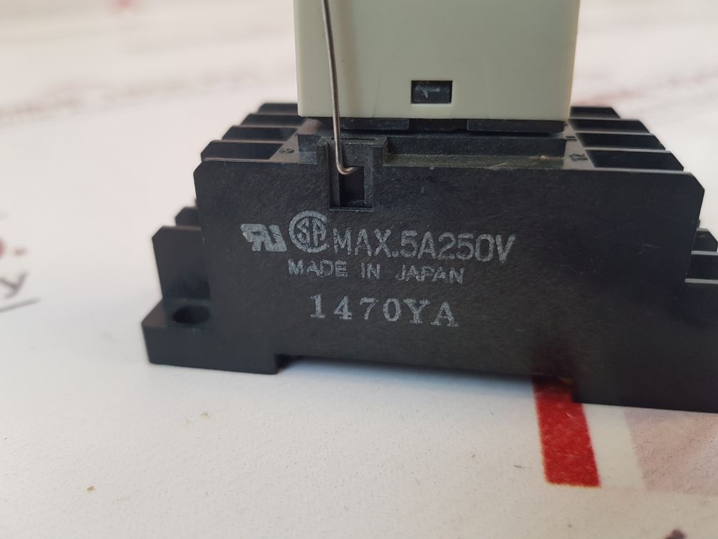 Omron H3Y-4 Timer 0 To 5 Sec