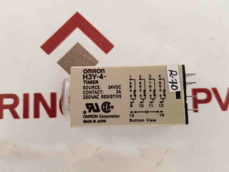 Omron H3Y-4 Timer 3A
