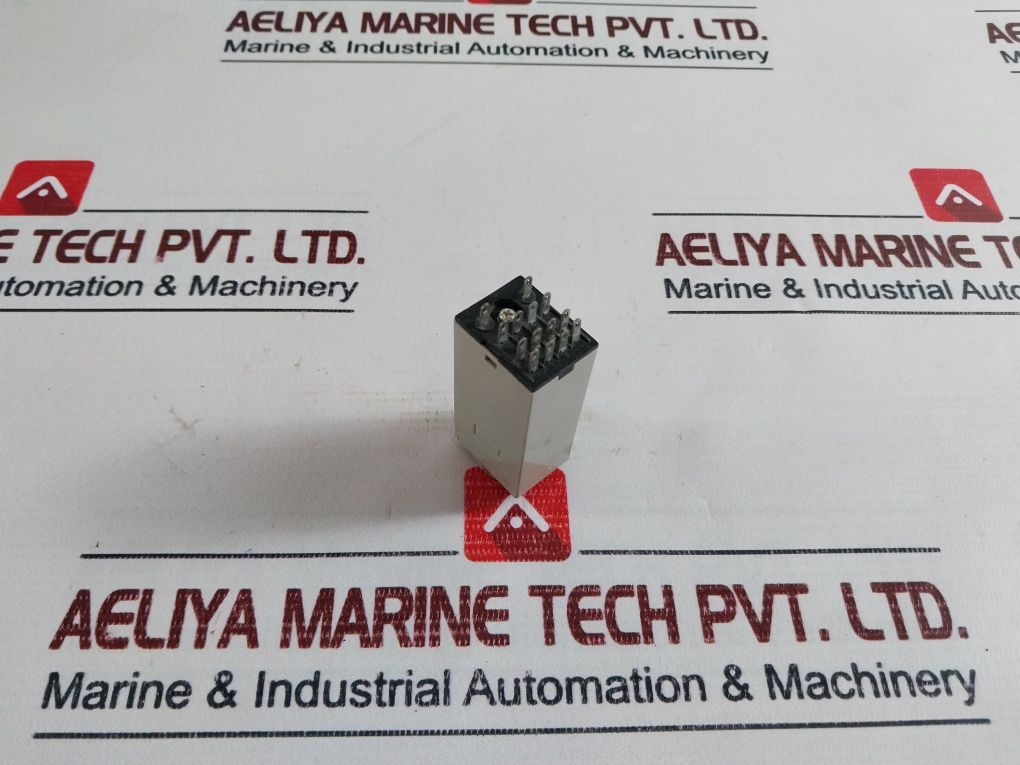 Omron H3Y-4 Timer Dc24V