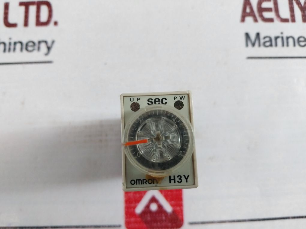 Omron H3Y-4 Timer Dc24V