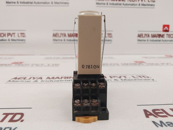 Omron H3Y-4 Timer With Base 0-30 Sec