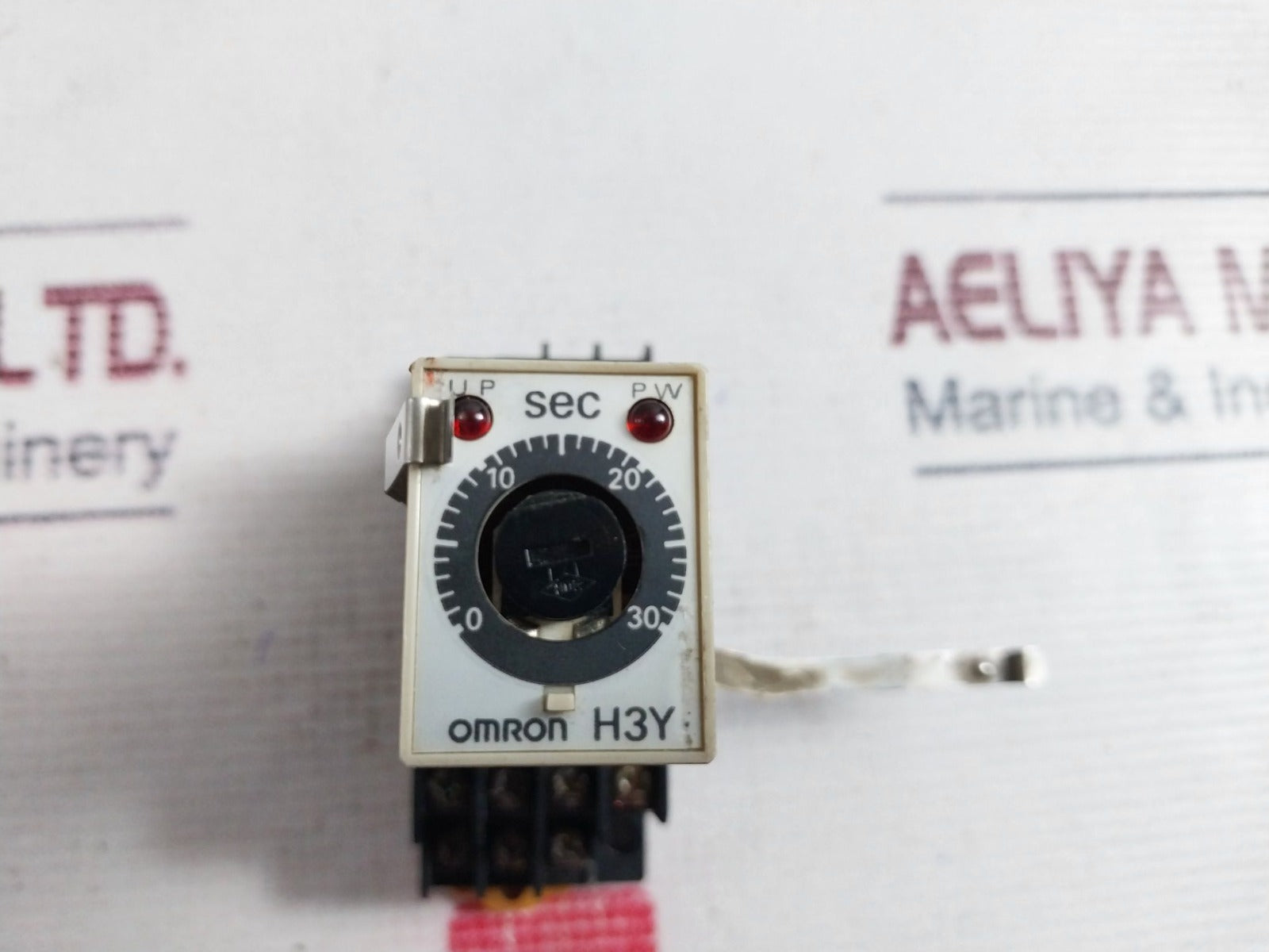 Omron H3Y-4 Timer With Base 0-30 Sec 3A