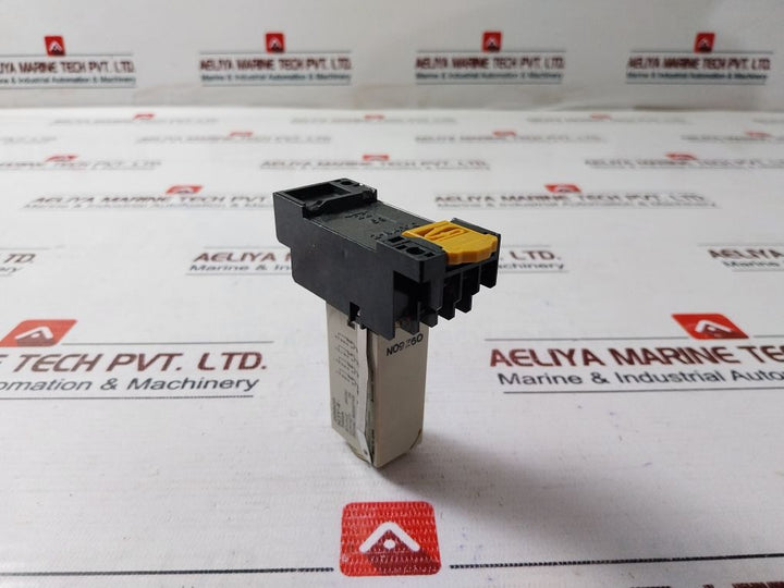 Omron H3Y-4 Timer With Base 24V Dc 3A