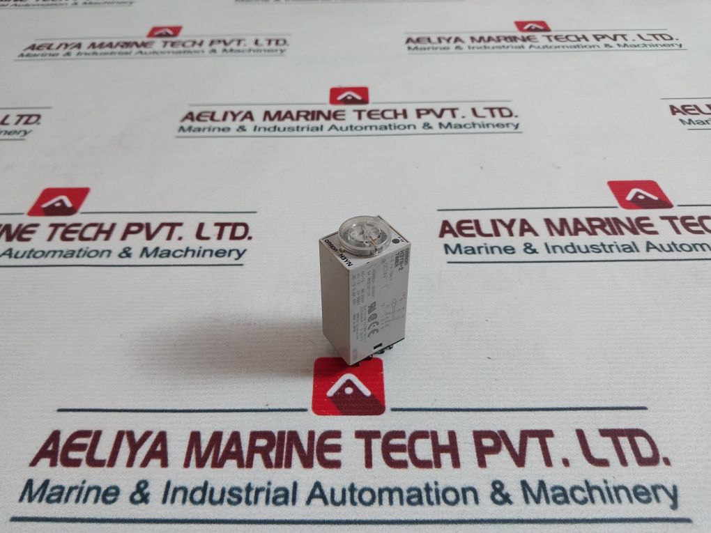 Omron H3Yn-2 Time Delay Relay 0.1S-10 Min