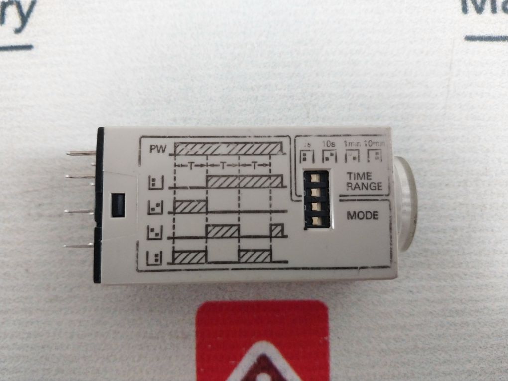 Omron H3Yn-2 Time Delay Relay 0.1S-10 Min