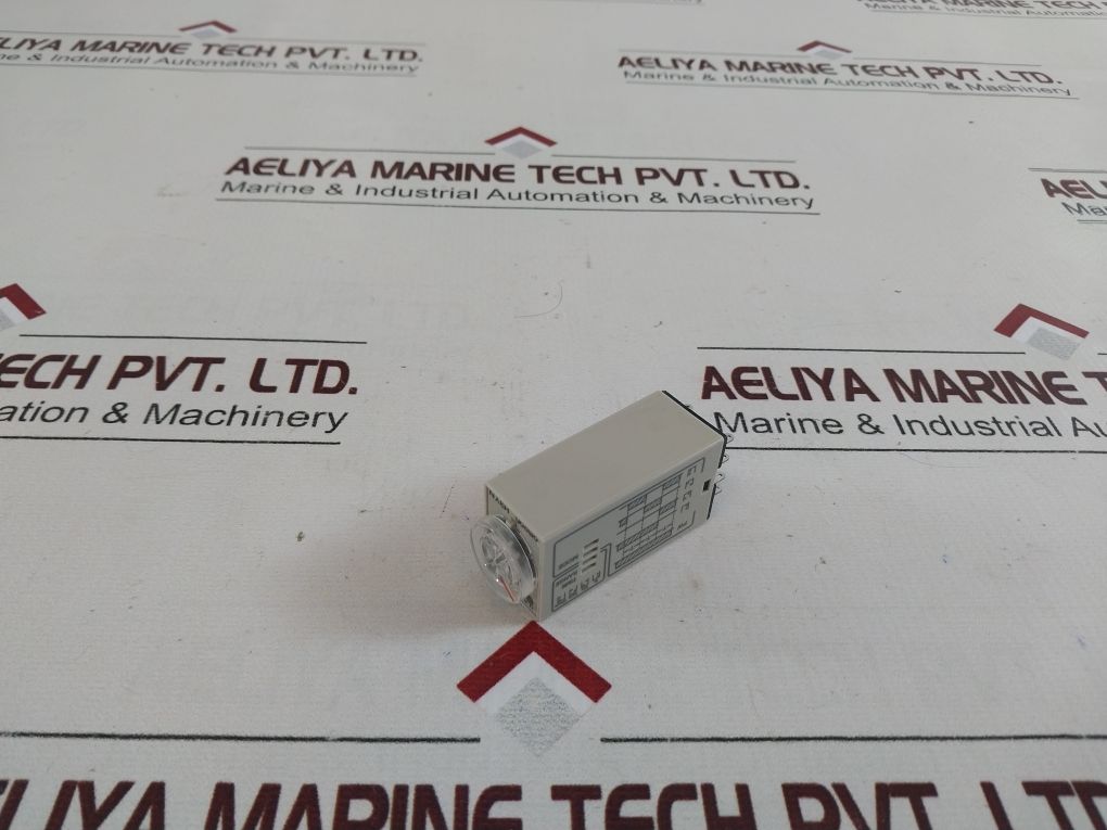 Omron H3Yn-4 Timer 0-1.0