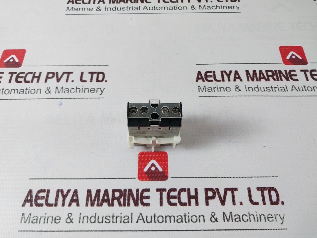 Omron H7Et-nv-300 Digital Time Counter 4.5-30V