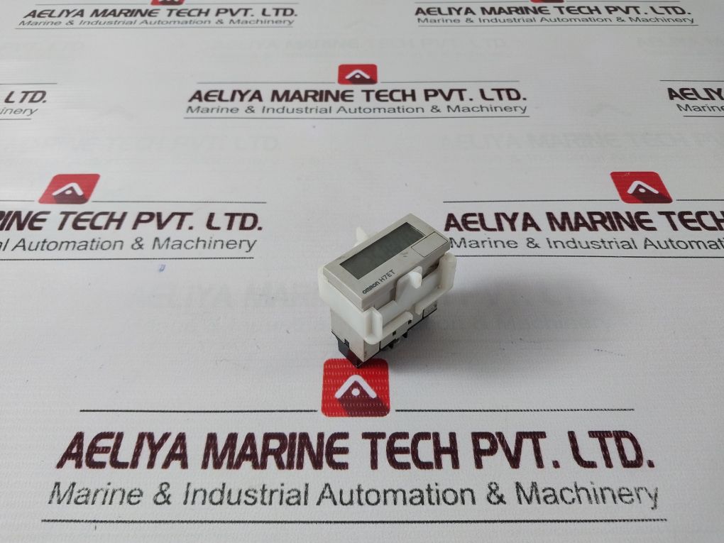 Omron H7Et-nv-300 Digital Time Counter 4.5-30V