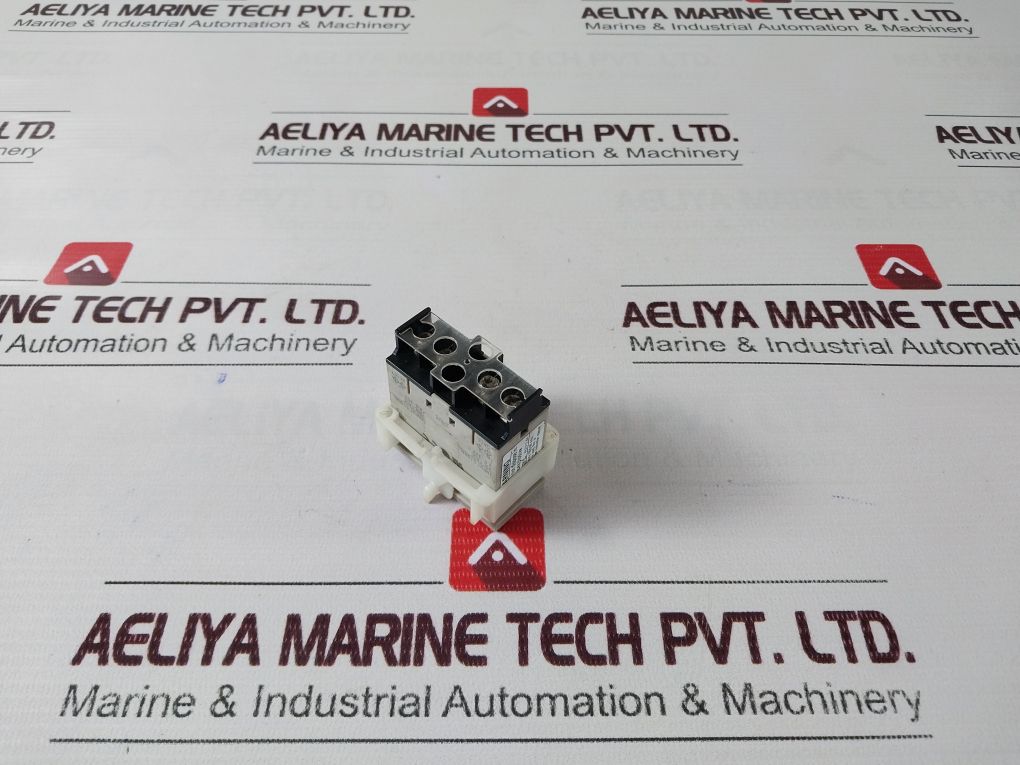 Omron H7Et-nv-300 Digital Time Counter 4.5-30V