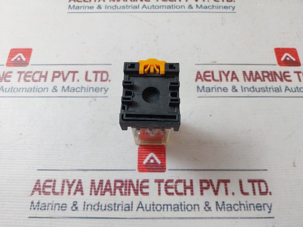 Omron Imk3Pn-5-s Relay With Socket 250Vac~7A