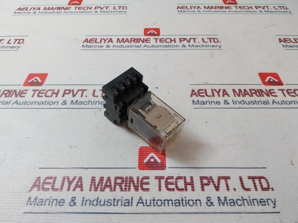 Omron Imk3Pn-5-s Relay With Socket 250Vac~7A