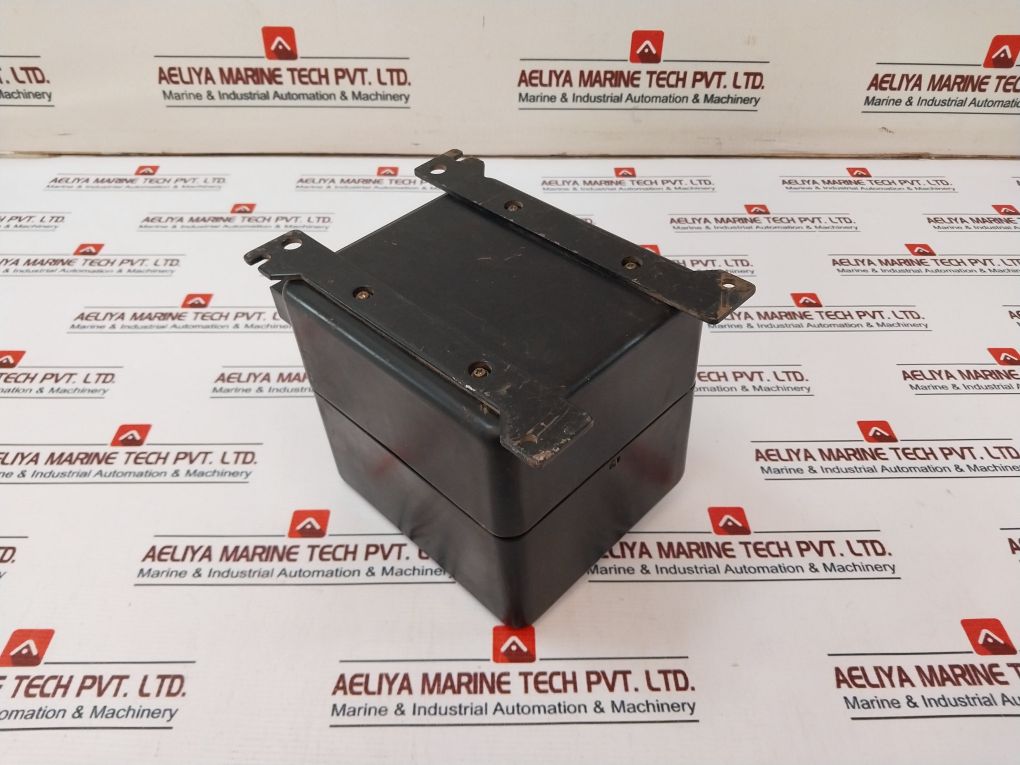 Omron K2Wr-r-s5U Reverses Power Relay 100/110/200/220 Vac