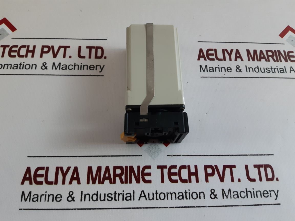 Omron Lg2-ab Voltage Sensor 250V 7.5A