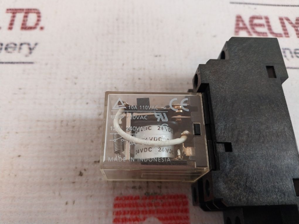 Omron Ly2 General Purpose Relay With Socket