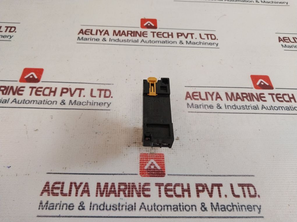 Omron Ly2 General Purpose Relay With Socket