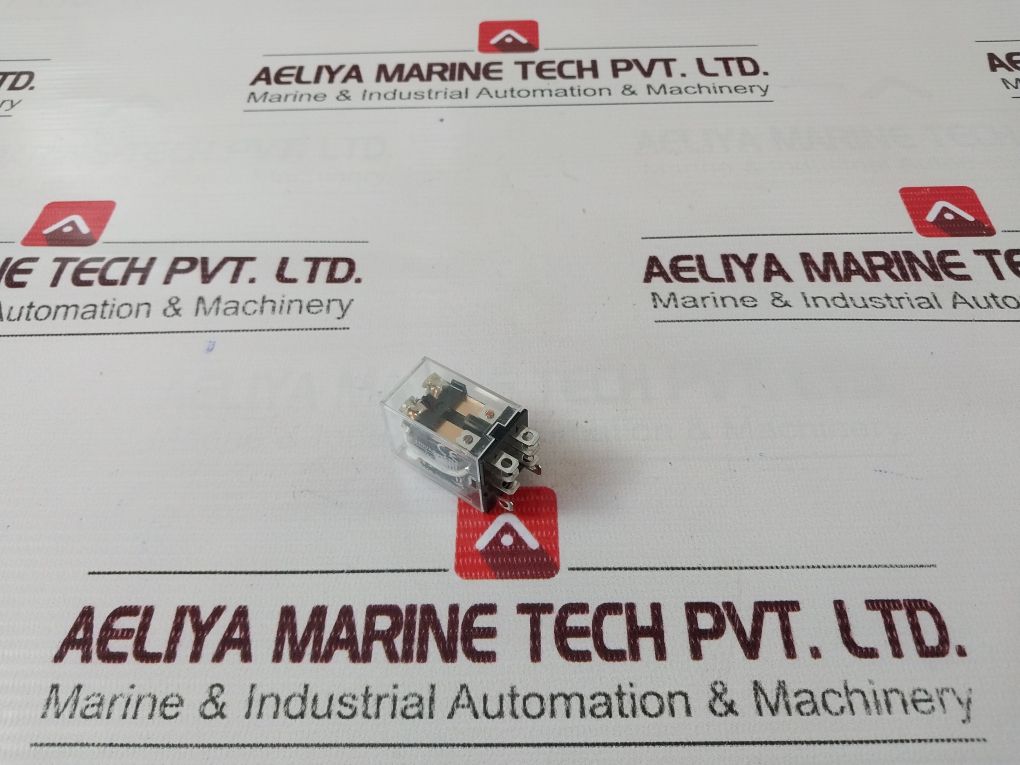 Omron Ly2N-d2 Relay 24V Dc/110V Ac 10A 8Pins