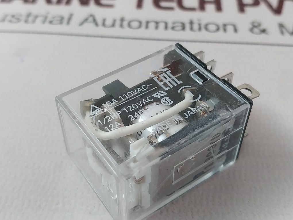 Omron Ly2N-d2 Relay 24V Dc/110V Ac 10A 8Pins
