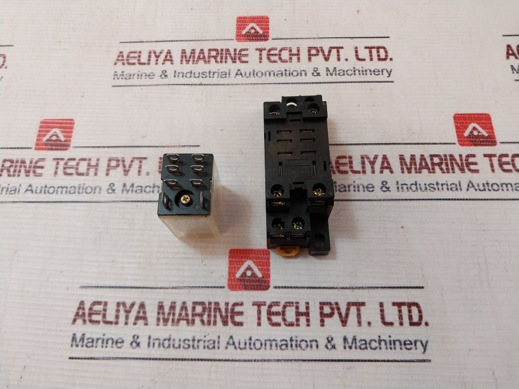 Omron Ly2N Relay With Base Ptf08A-e 15A 240V