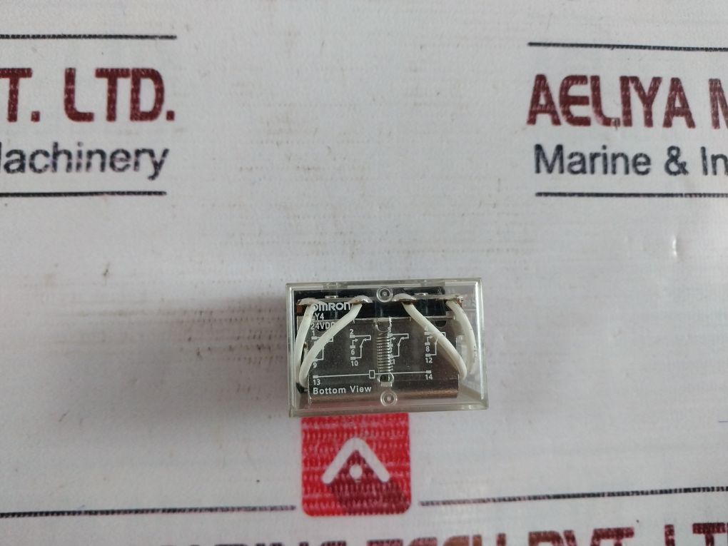 Omron Ly4 Relay 10A 28Vdc