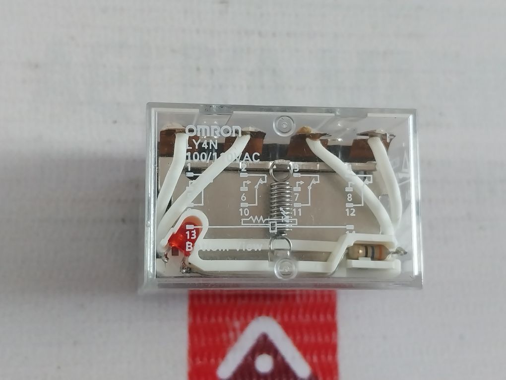 Omron Ly4N General Purpose Relay 14 Pin 100/110 Vac
