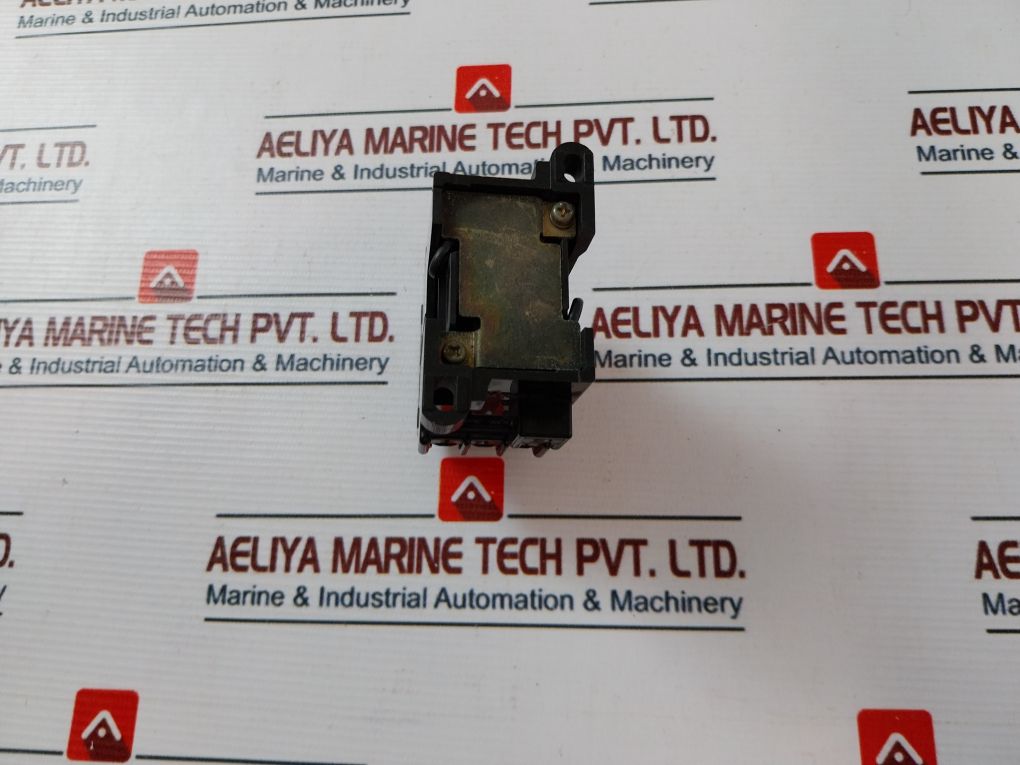 Omron Ma306 Contactor 100/110V 50/60Hz