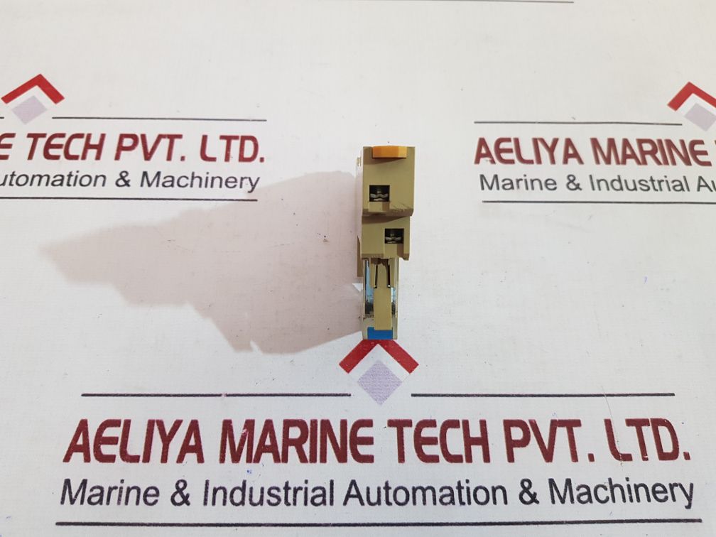 Omron Max. 5A 250V Socket Relay