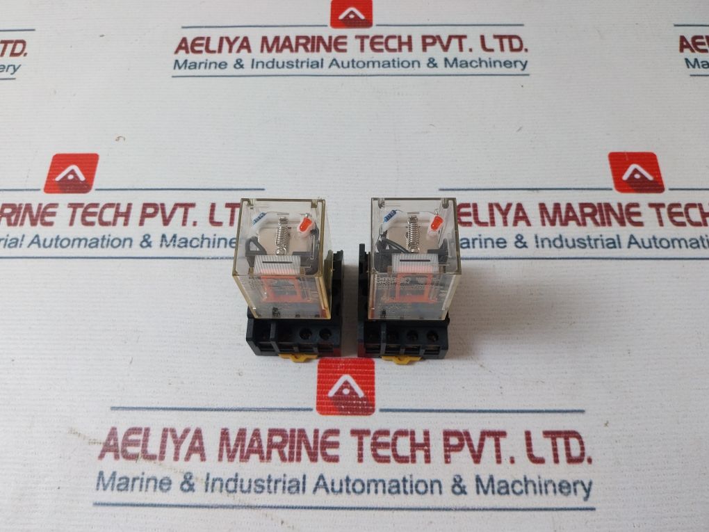 Omron Mk3P5-n Relay With Socket