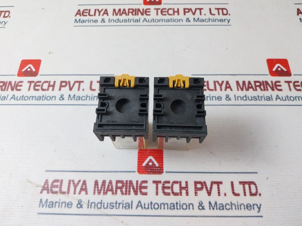 Omron Mk3P5-n Relay With Socket
