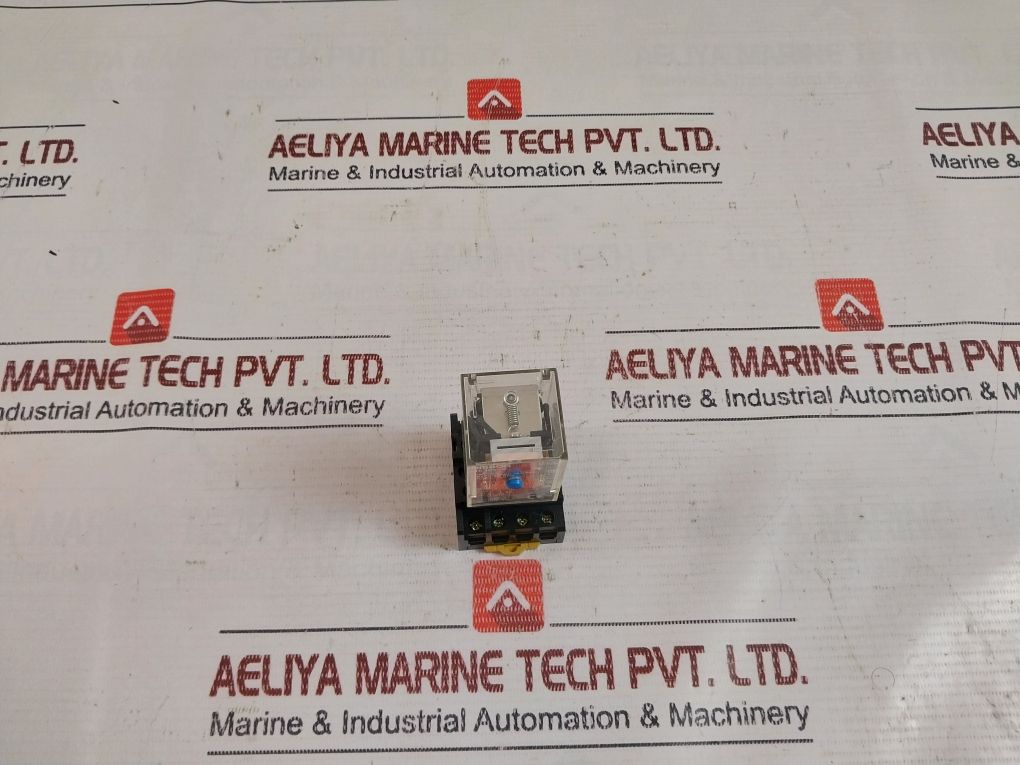 Omron Mk3P5-s Relay With Socket 250V 50/60Hz