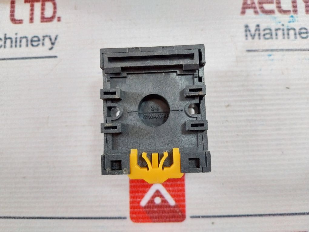 Omron Mk3Pn-5-i-s Relay With Base