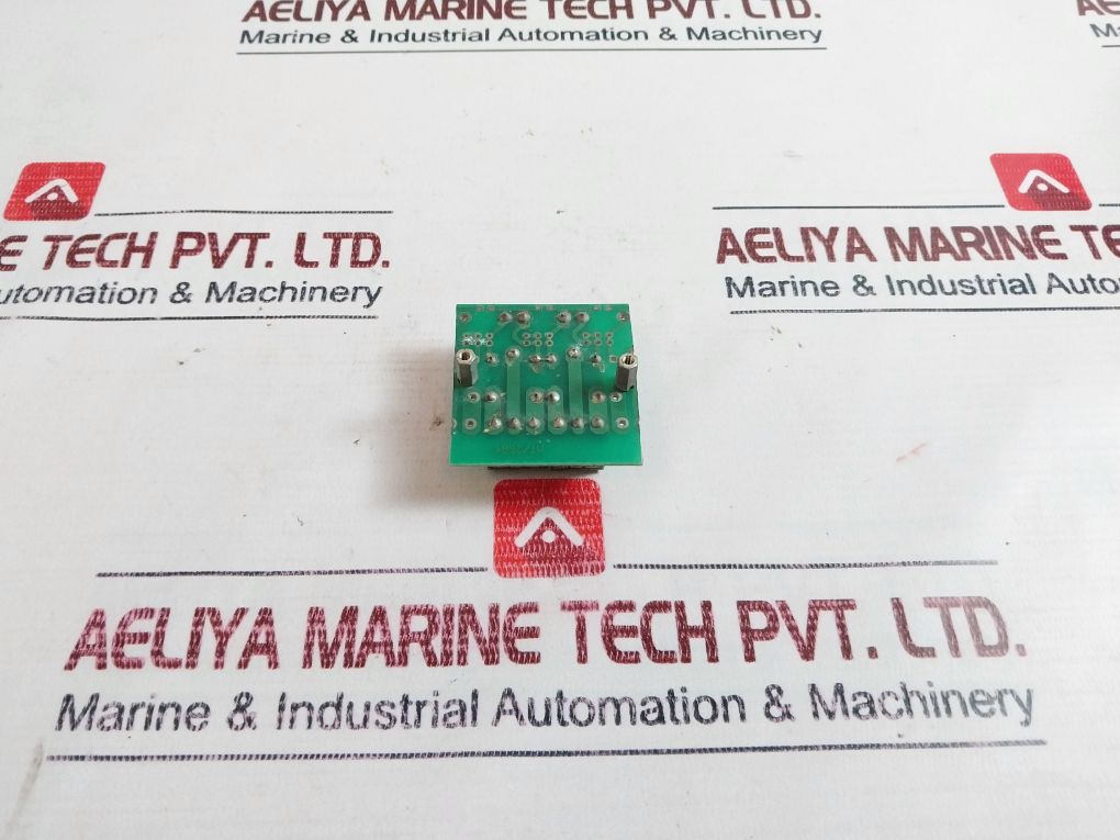 Omron Mt/2564 Relay Card 1 Printed Circuit Board