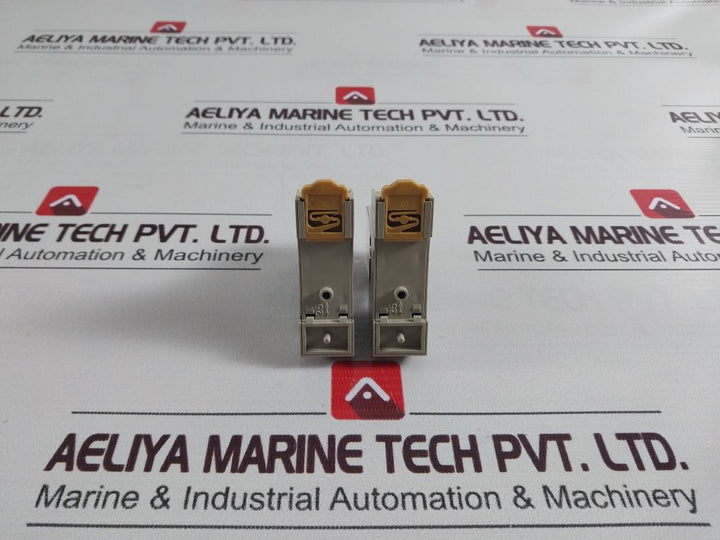 Lot Of 2X Omron My2N-d2 Relay 10A 250Vac