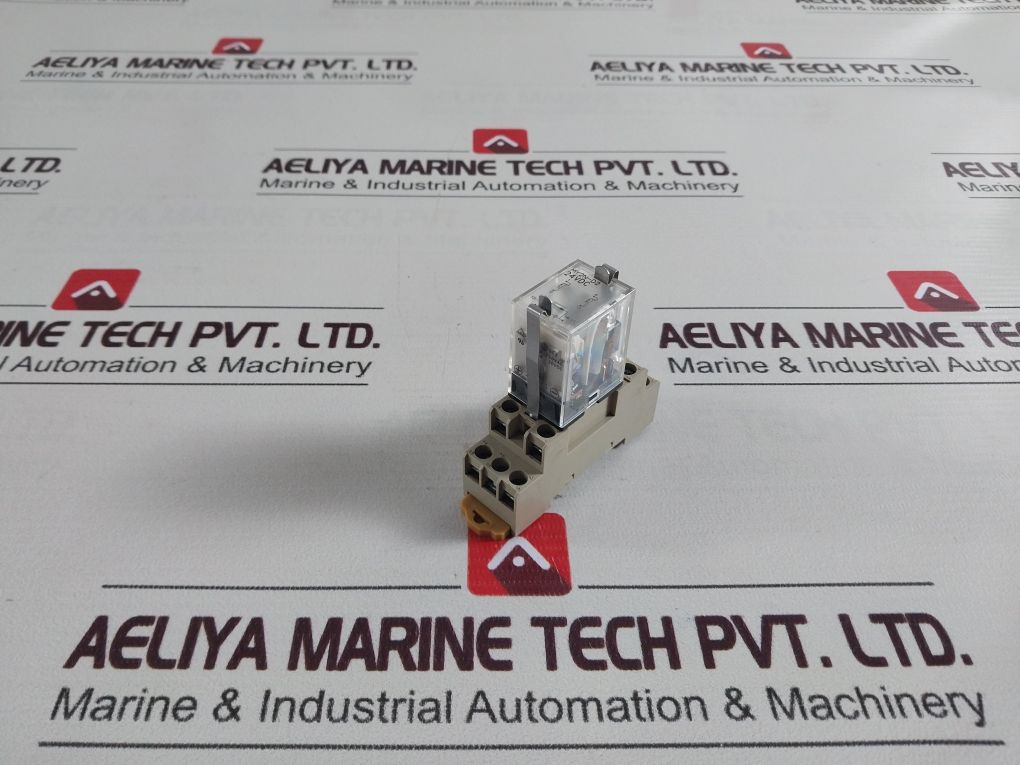 Lot Of 2X Omron My2N-d2 Relay 10A 250Vac