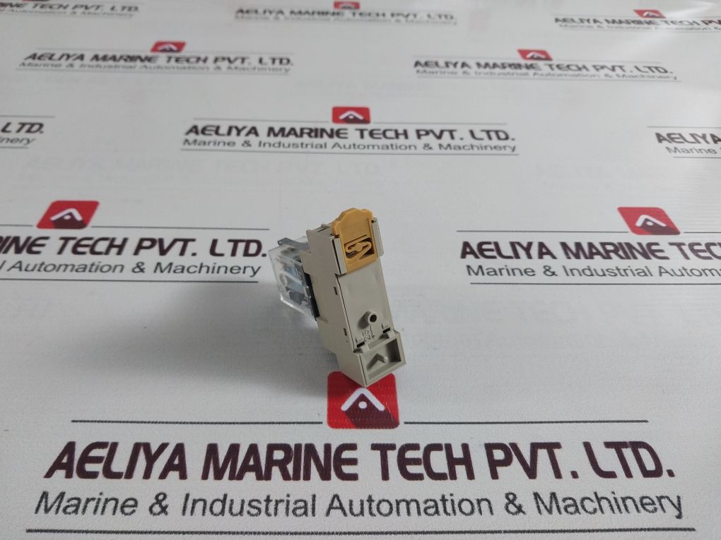 Lot Of 2X Omron My2N-d2 Relay 10A 250Vac