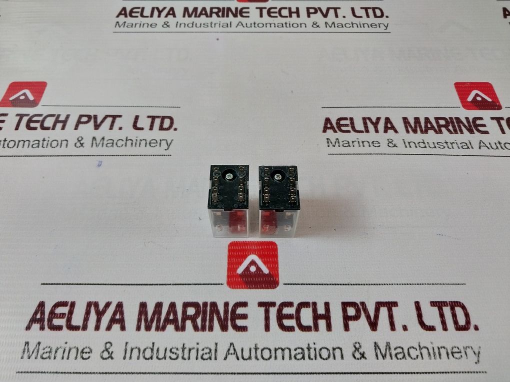Lot Of 4X Omron My2N-d2 Relay 24V Dc